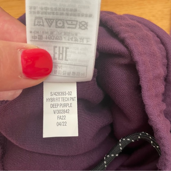 GapFit Hybrid Tech Pull-On Joggers In Deep Purple XXL - Picture 6 of 6